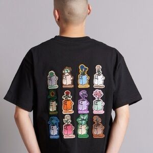 GRAF&WU Black Graphic T-Shirt with Colorful Characters